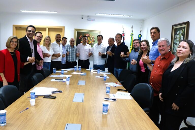 prefeito-de-sao-lourenco-da-serra-e-eleito-presidente-do-conisud-para-o-bienio-2025/26
