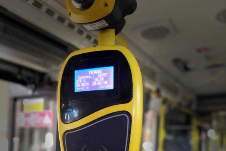 taboao-da-serra-e-regiao:-cartao-top-passa-a-aceitar-apenas-debito-por-aproximacao-nos-onibus